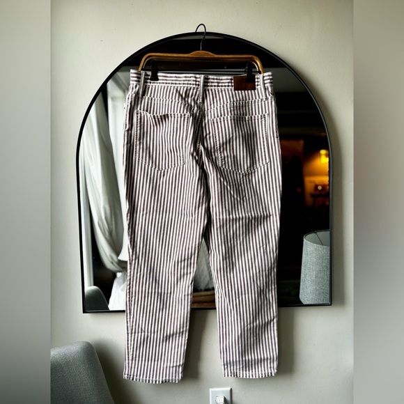 MADEWELL | High rise slim crop boyJean in Luca stripe | size 30 - Picture 7 of 8